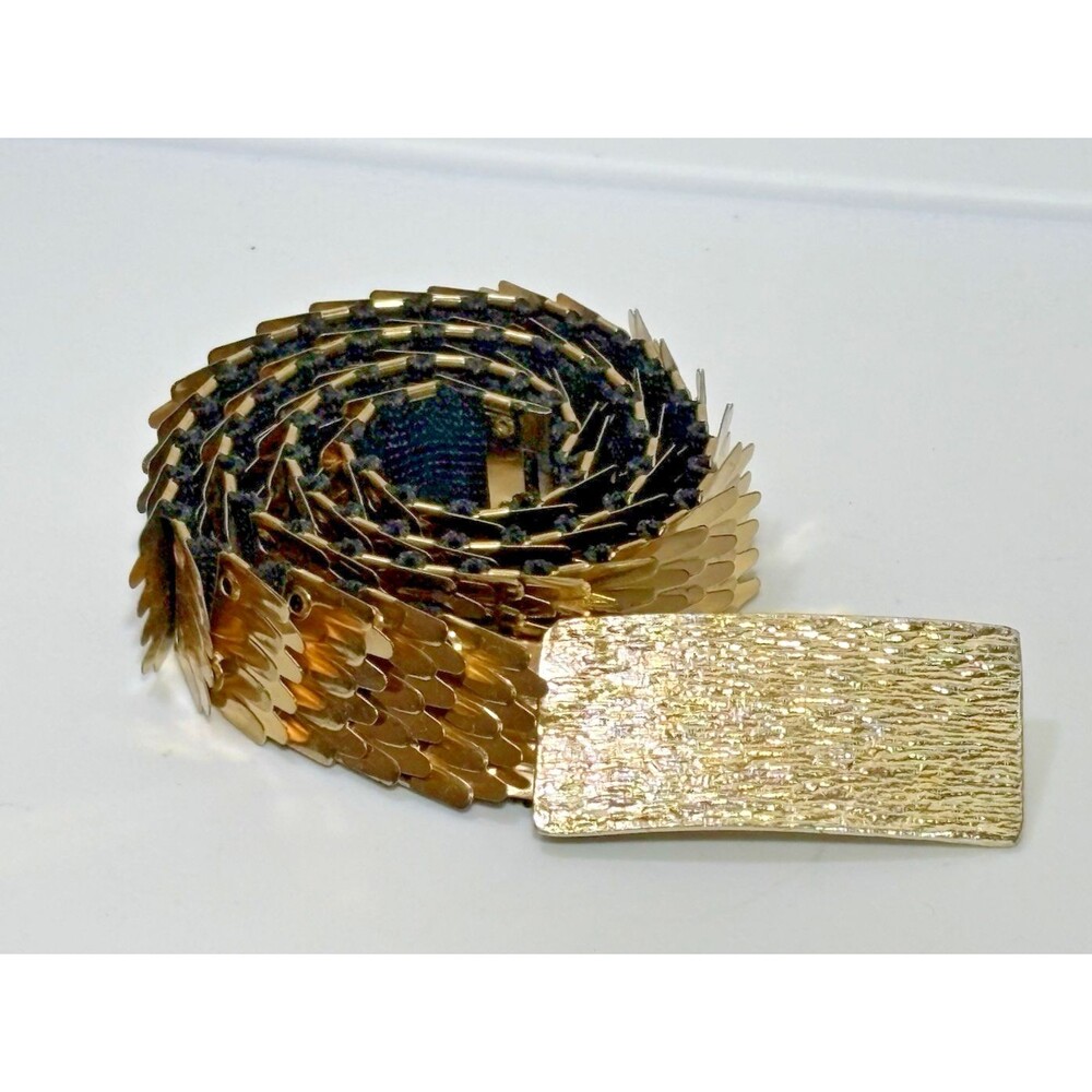 Vintage Gold Tone Metal Scale Belt Wide Articulated Link Textured Buckle